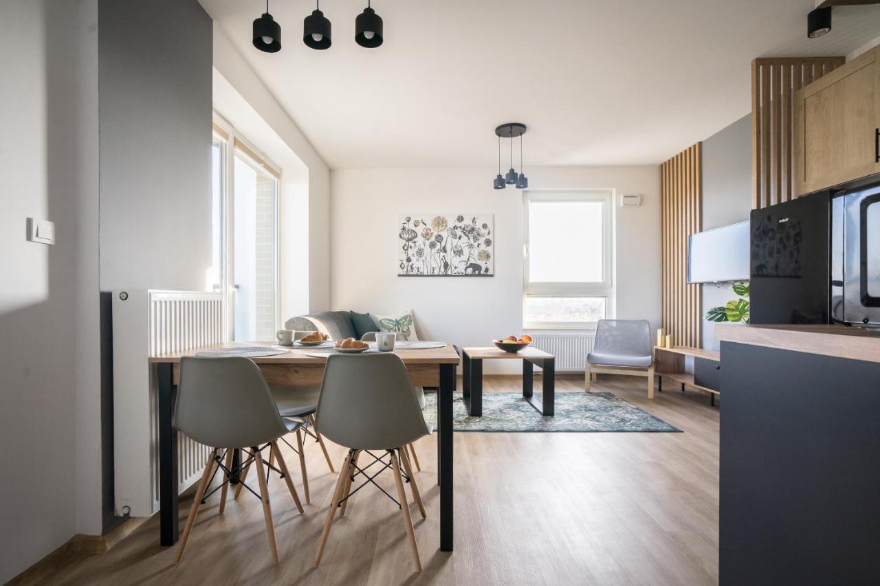 Bizapartments - Modern Flats With Parking Warsaw Ngoại thất bức ảnh