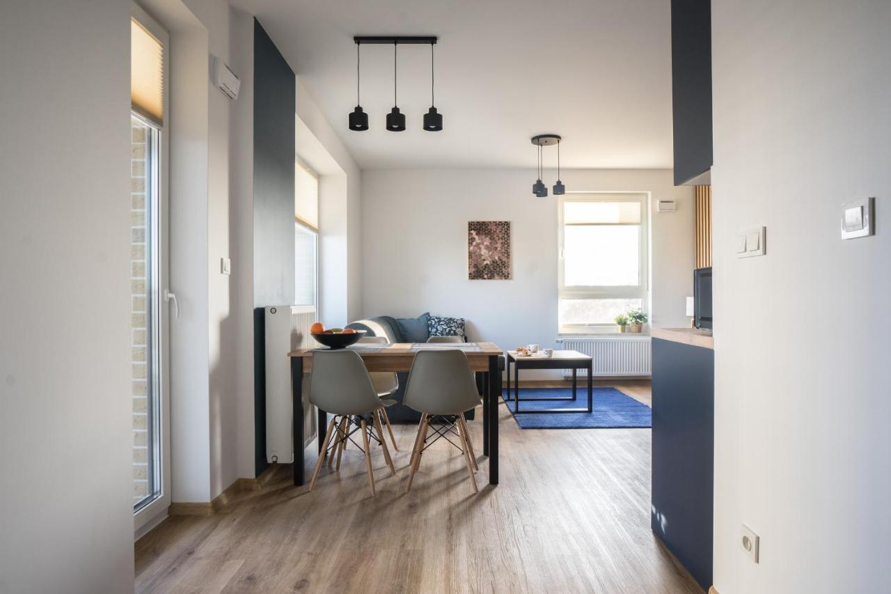 Bizapartments - Modern Flats With Parking Warsaw Ngoại thất bức ảnh