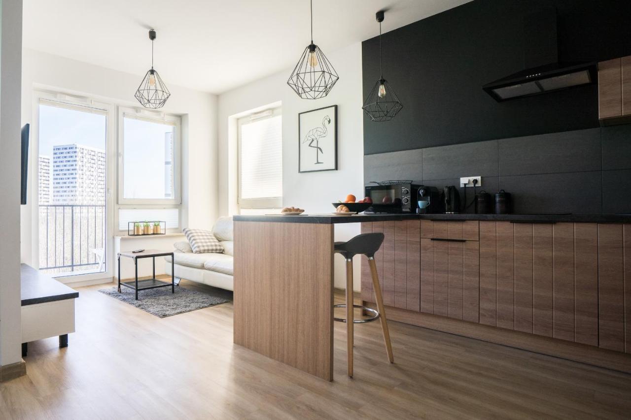 Bizapartments - Modern Flats With Parking Warsaw Ngoại thất bức ảnh